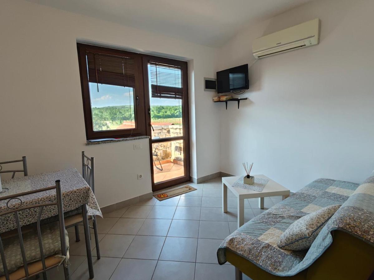 Apartment Bevanda *
