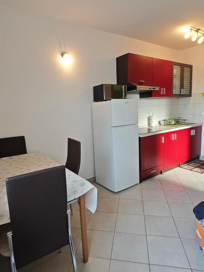 Bevanda Apartment *